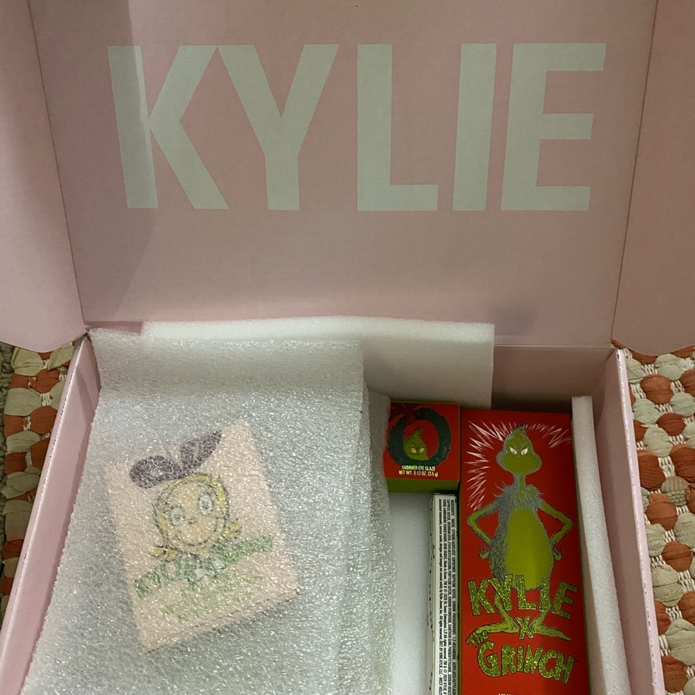 Kylie x Grinch Collection